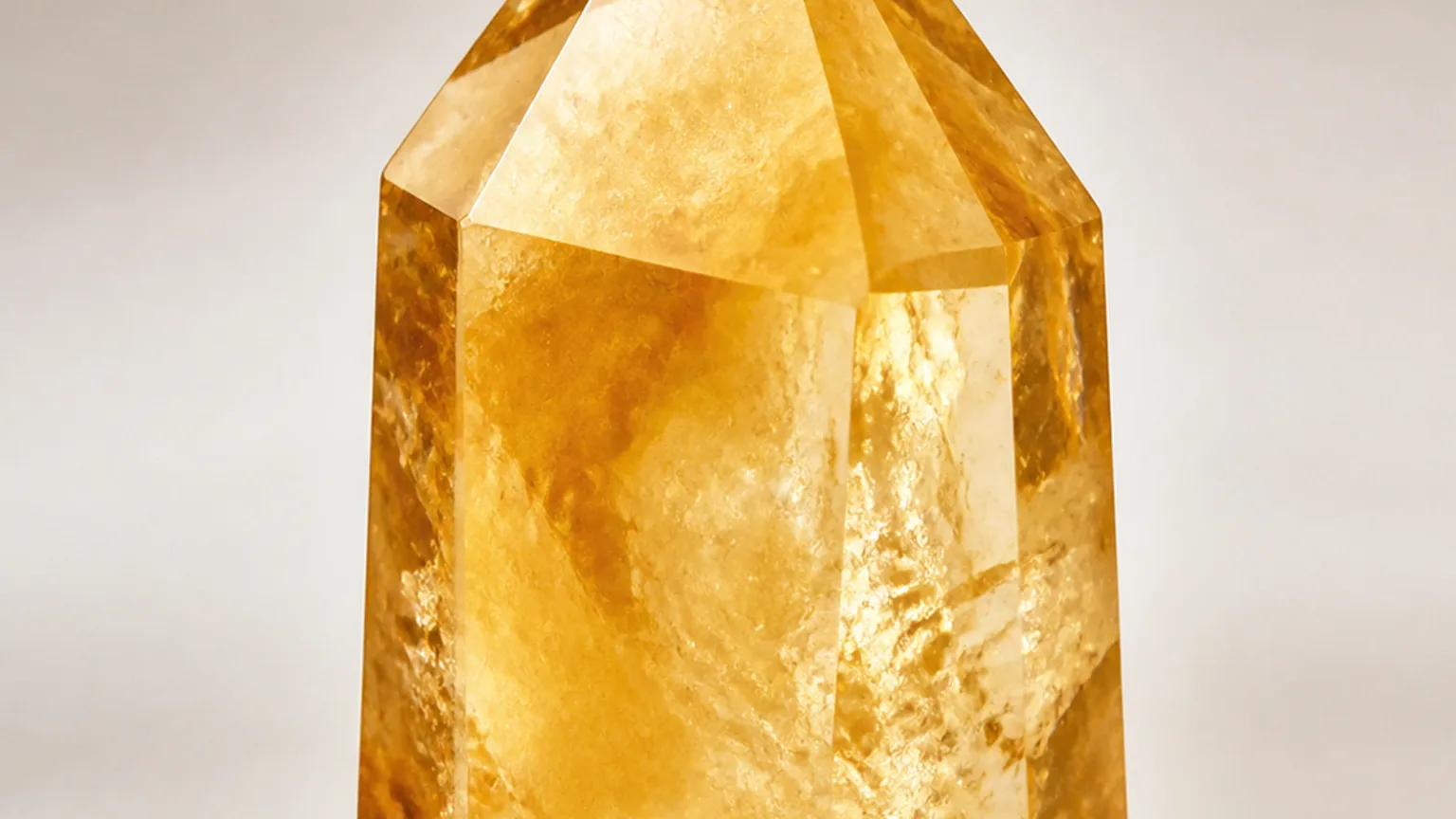 Monthly crystal ritual for Aquarius June 2026 using Citrine