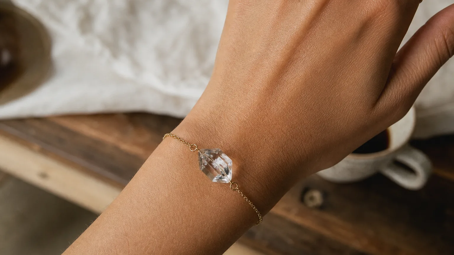 Herkimer Diamond Meaning: Healing Properties & Uses 3 Herkimer Diamond crystal benefits for clarity and focus