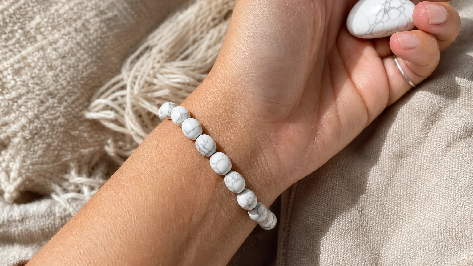 Howlite tumbled stone benefits for calm and sleep