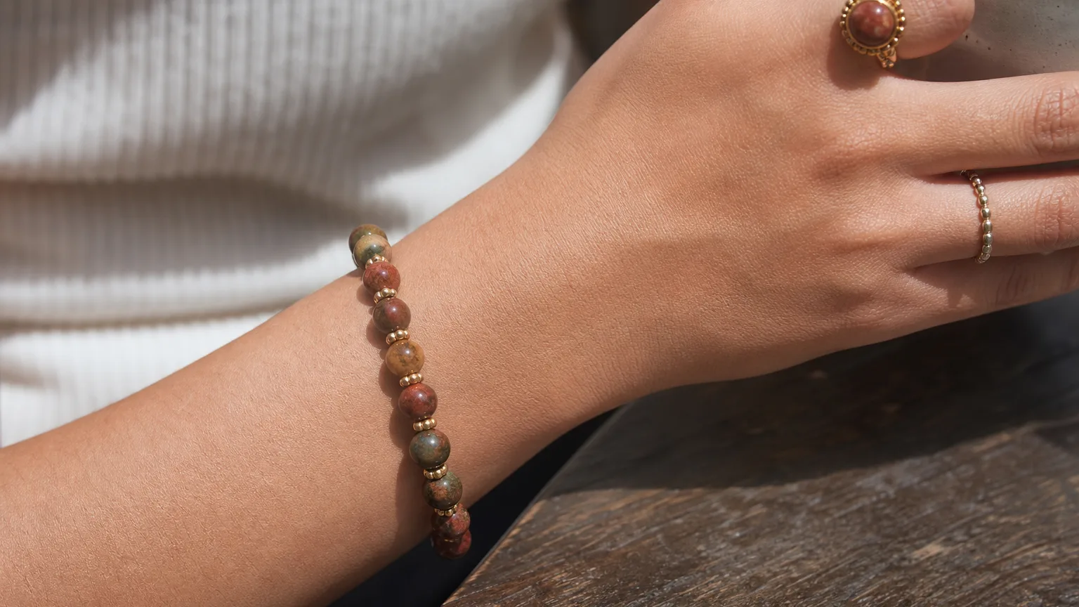 Jasper Meaning: Healing Properties & Uses 3 Jasper jewelry benefits for grounding and focus