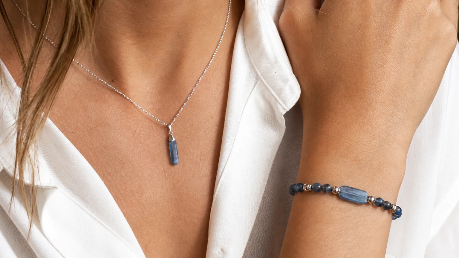 Kyanite jewelry benefits for communication and calm focus
