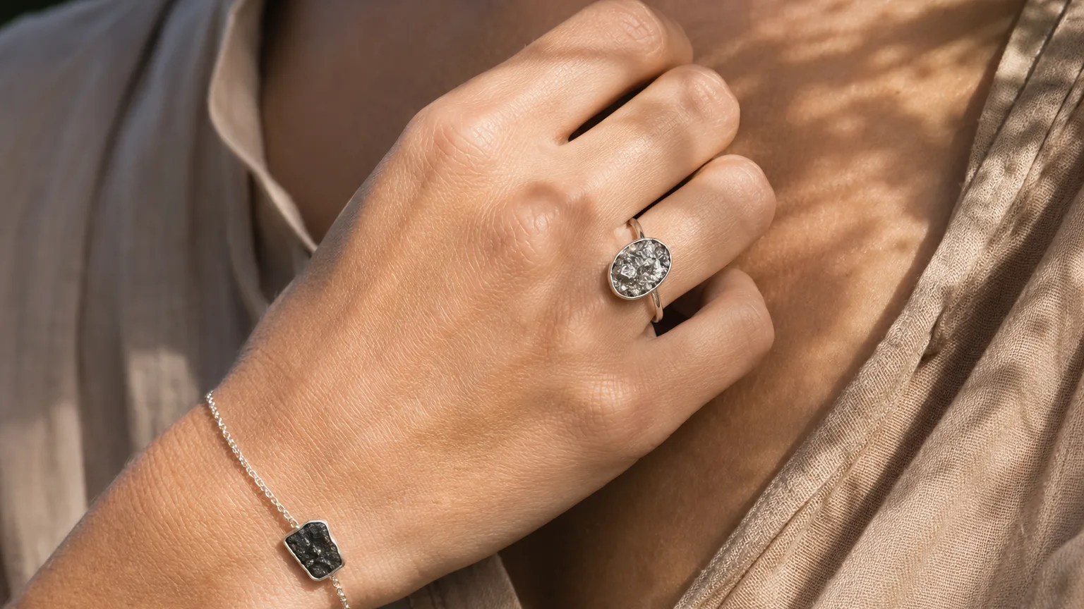 Meteorite Meaning: Healing Properties & Uses 3 Meteorite jewelry benefits for perspective and transformation