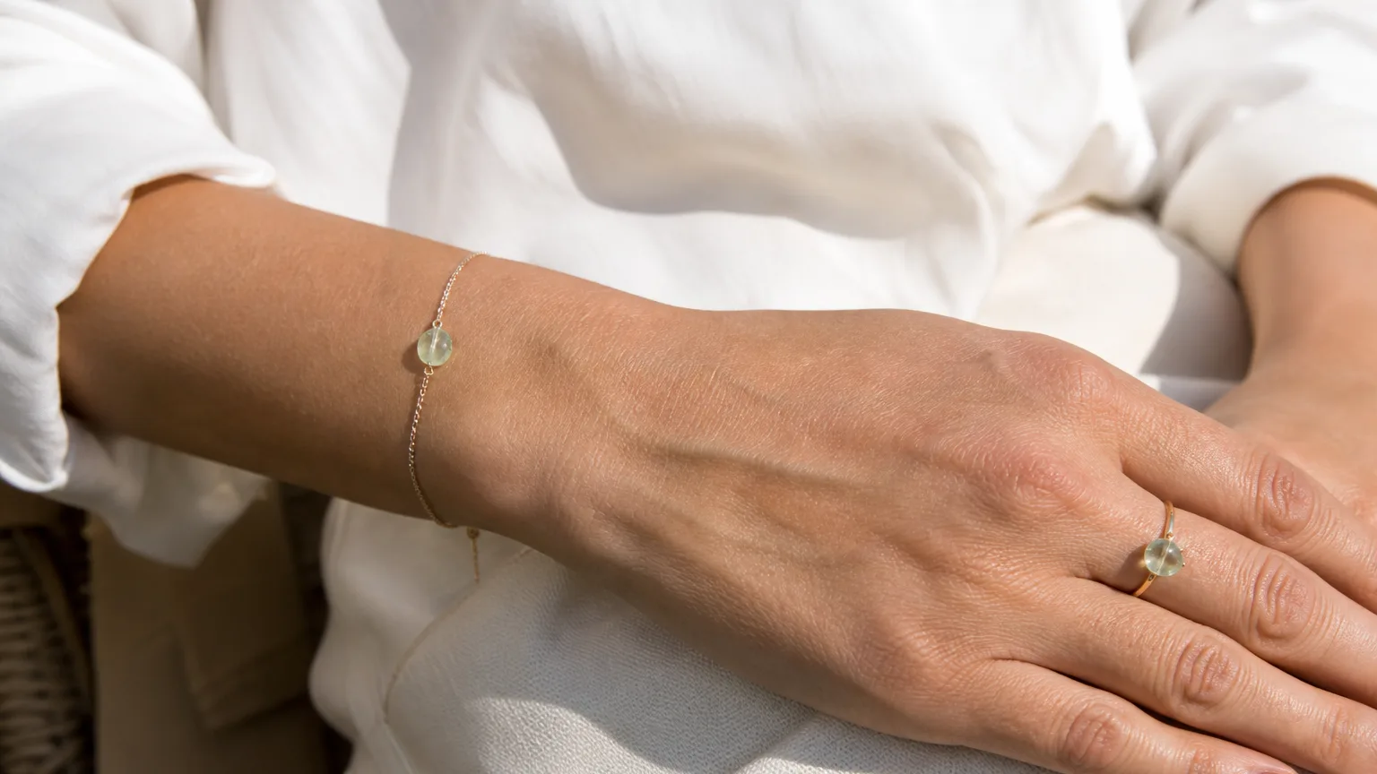 Prehnite Meaning: Healing Properties & Uses 4 Prehnite used for calm and a clearer mind