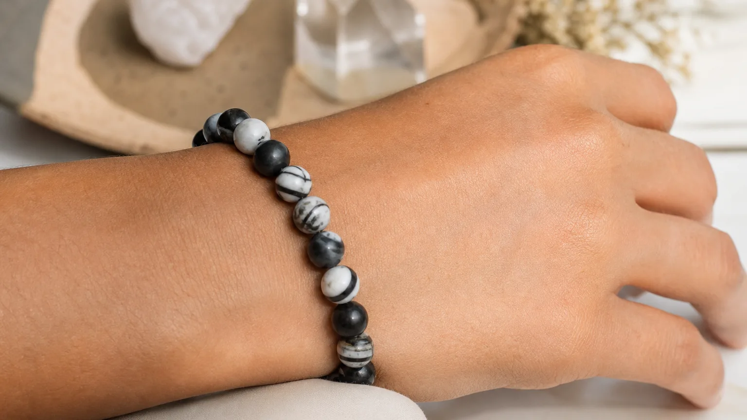 Zebra jasper used for balance and determination